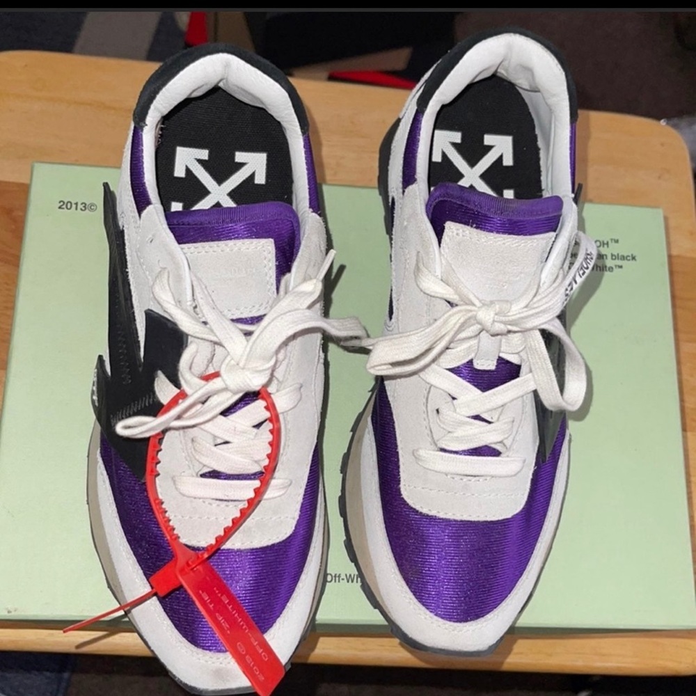 Off-white purple runners